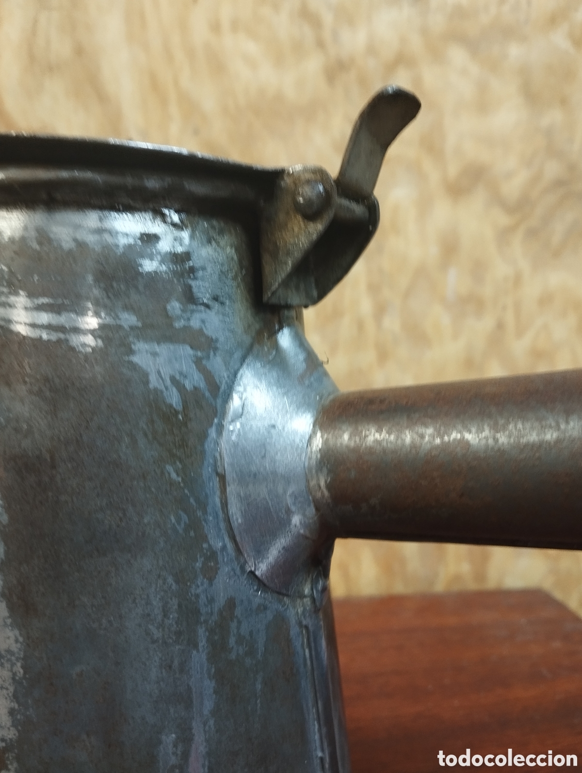 Antig&uuml;edades: Cafetera antigua de hierro - Foto 7