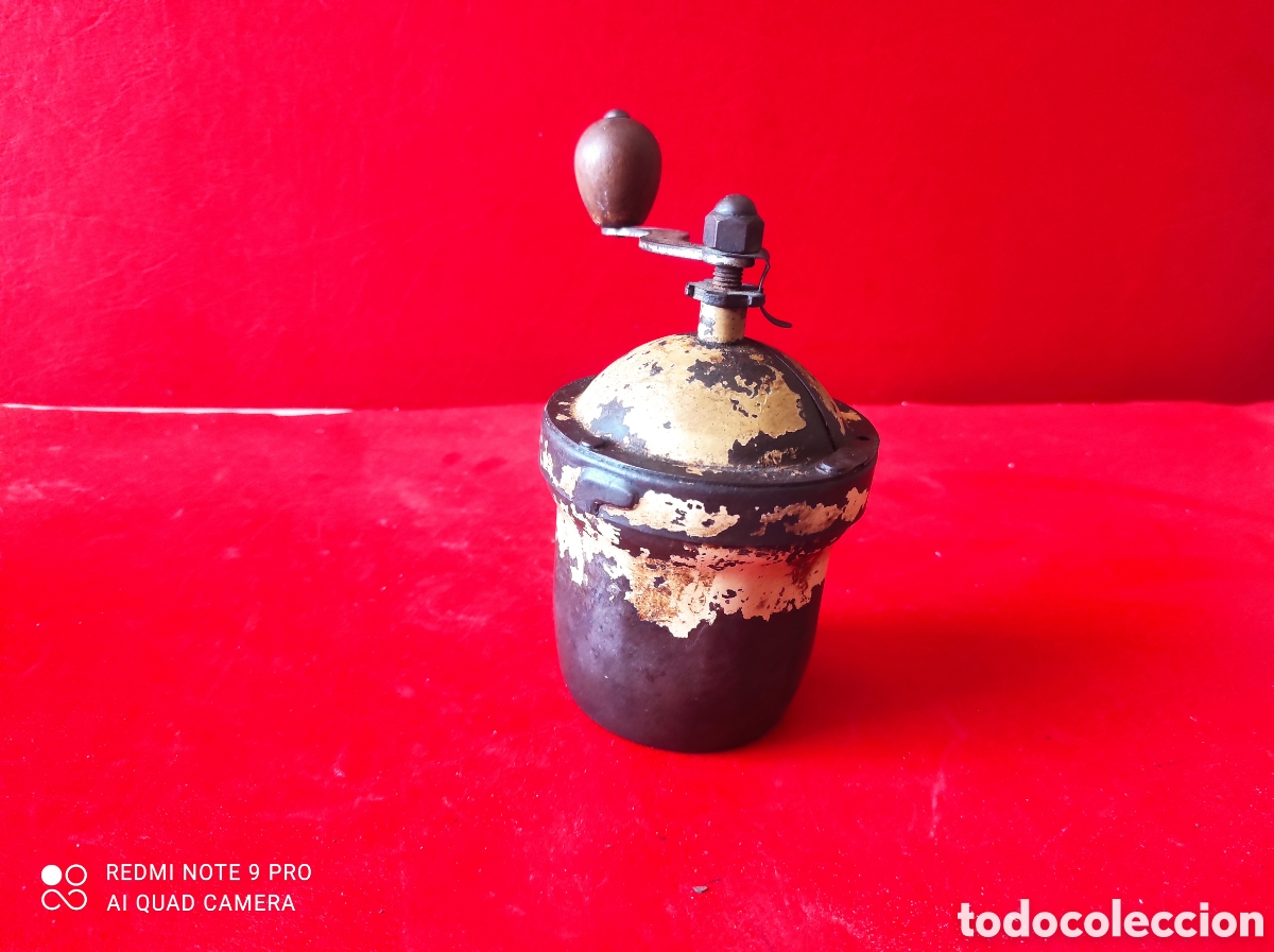 Antig&uuml;edades: Antiguo molinillo de caf&eacute; de la marca Peugeot - Foto 2