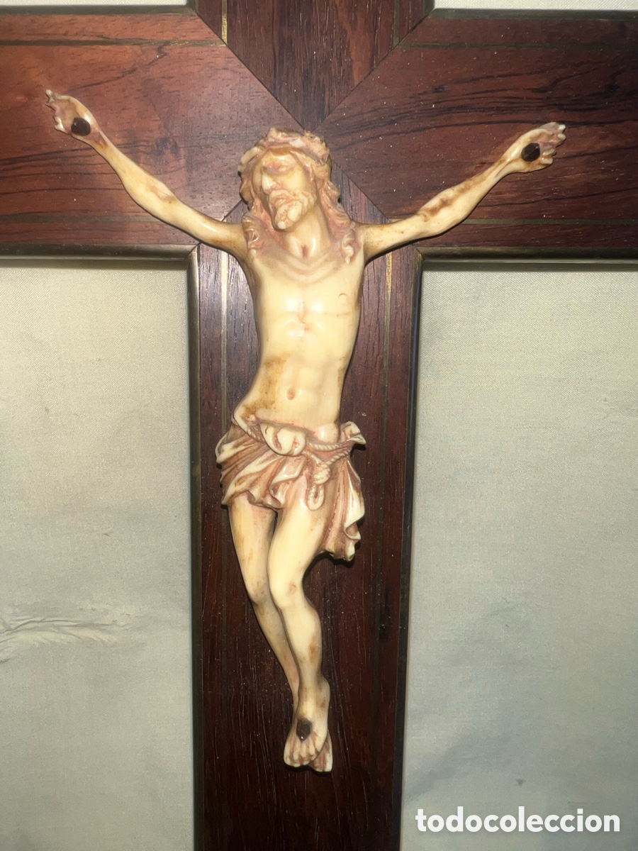 Antig&uuml;edades: Crucifijo con Cristo - Foto 1