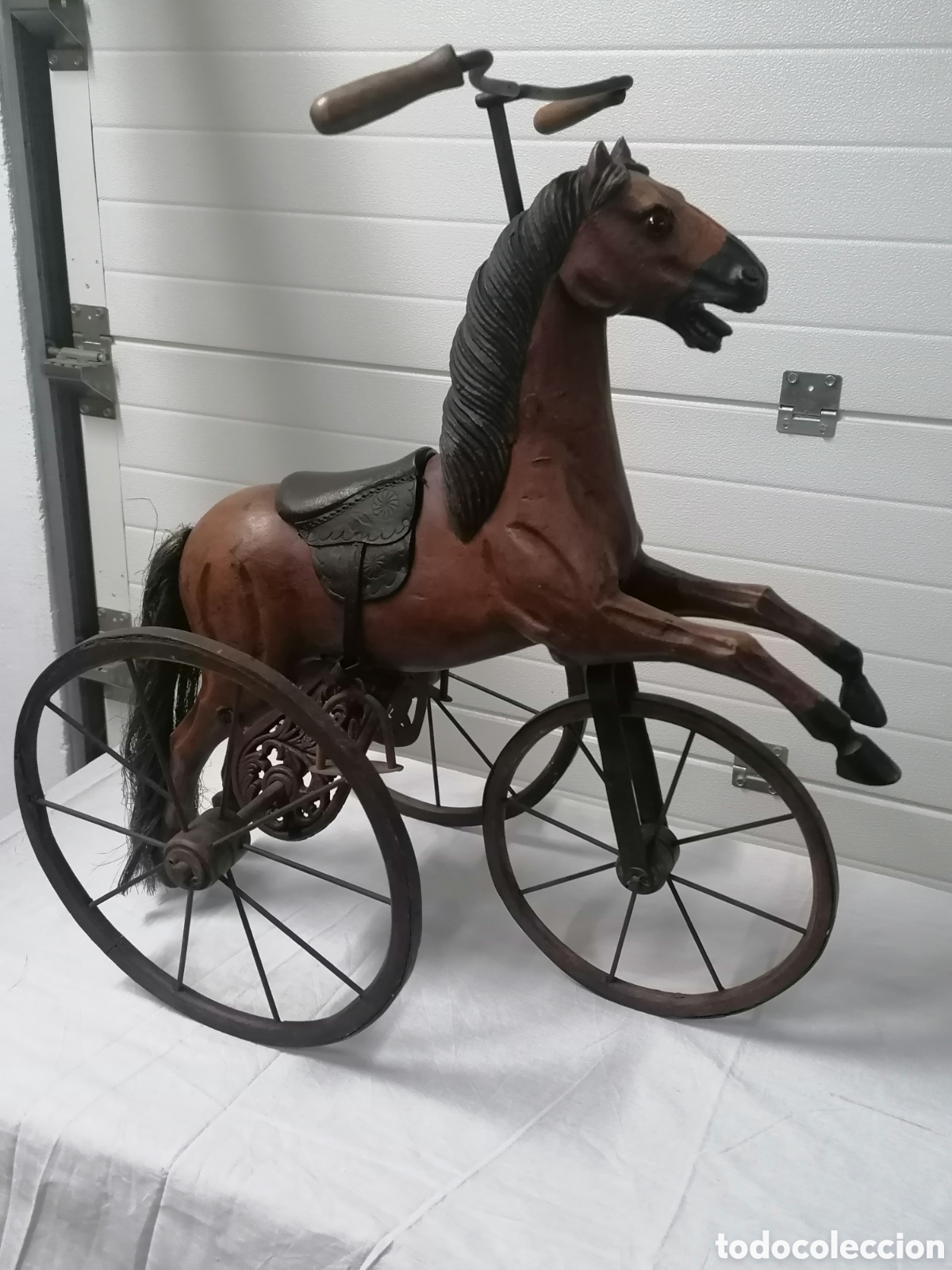 Antig&uuml;edades: Caballito triciclo antiguo - Foto 1