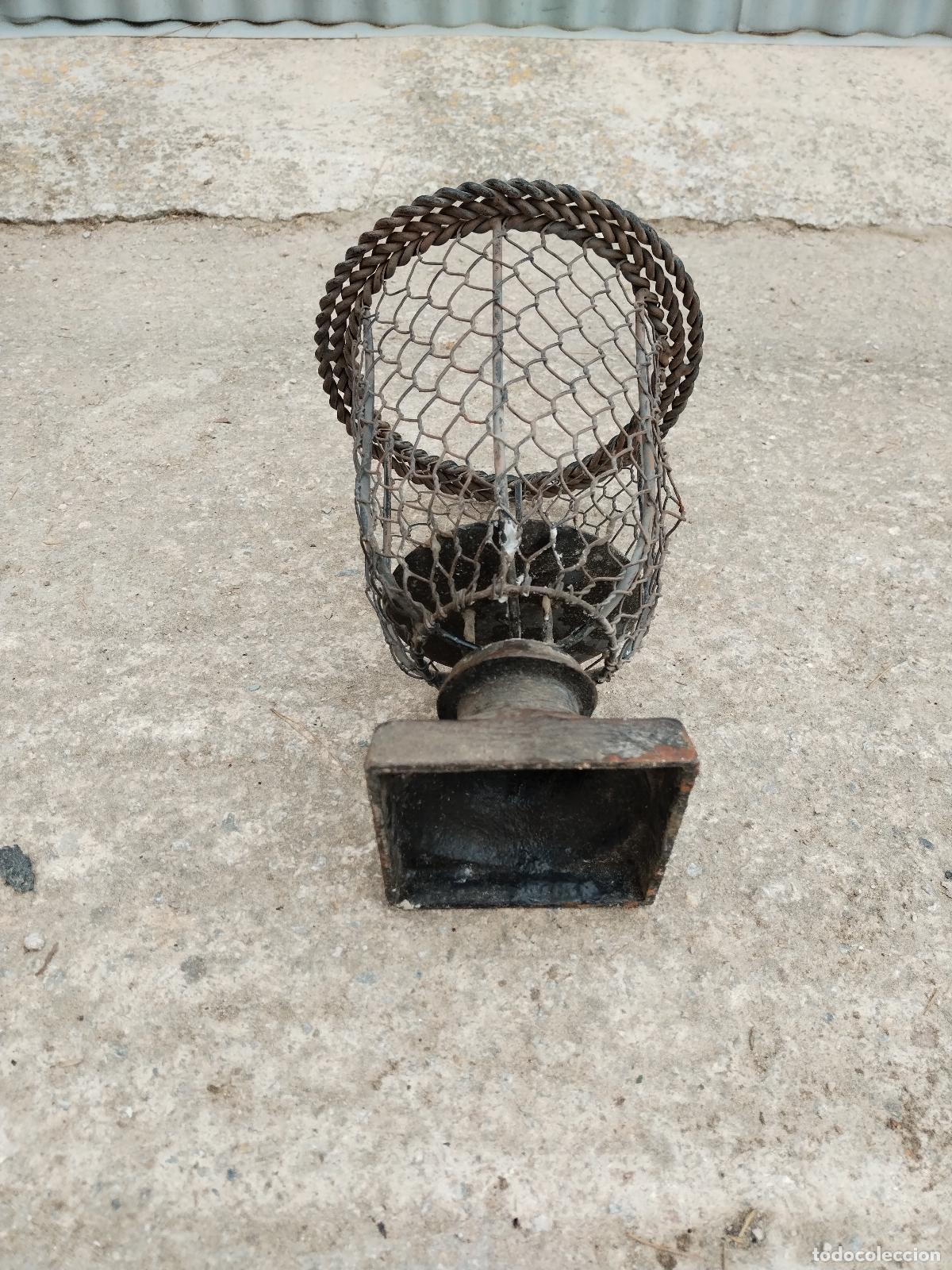 Antig&uuml;edades: copa jardin de hierro - Foto 2