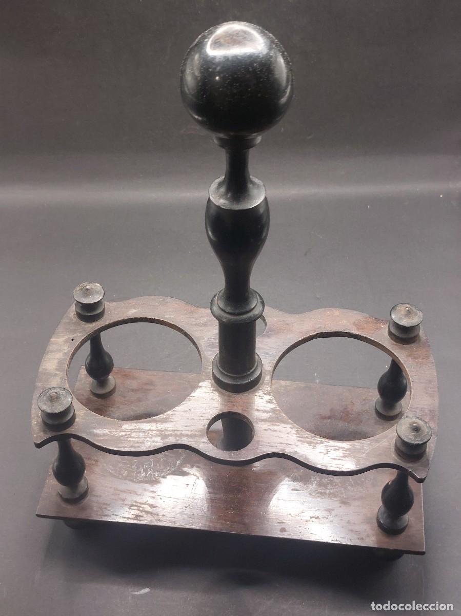 Antig&uuml;edades: SOPORTE ACEITERA Y VINAGRERA DE MADERA - Foto 1