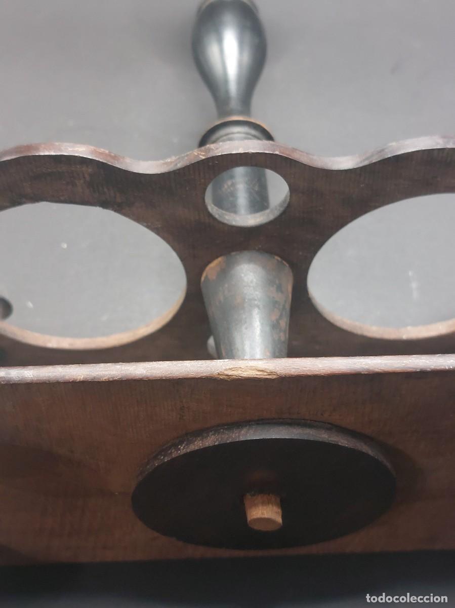 Antig&uuml;edades: SOPORTE ACEITERA Y VINAGRERA DE MADERA - Foto 7
