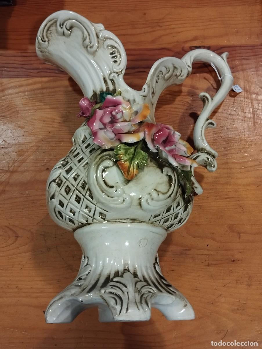Antig&uuml;edades: JARRA PORCELANA CAPODIMONTE SELLADA EN BASE - Foto 3