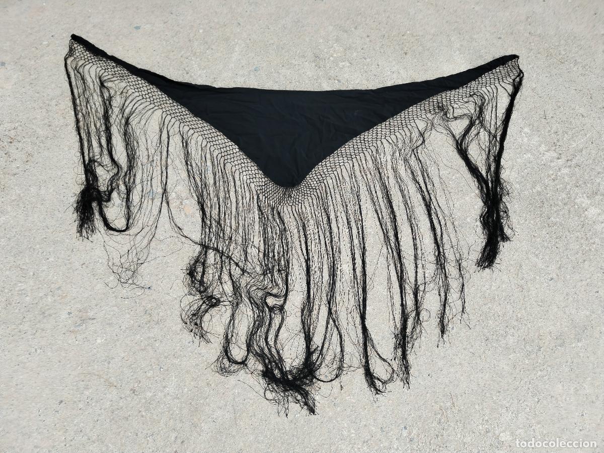 Antig&uuml;edades: mant&oacute;n mantilla triangular pico liso - Foto 3