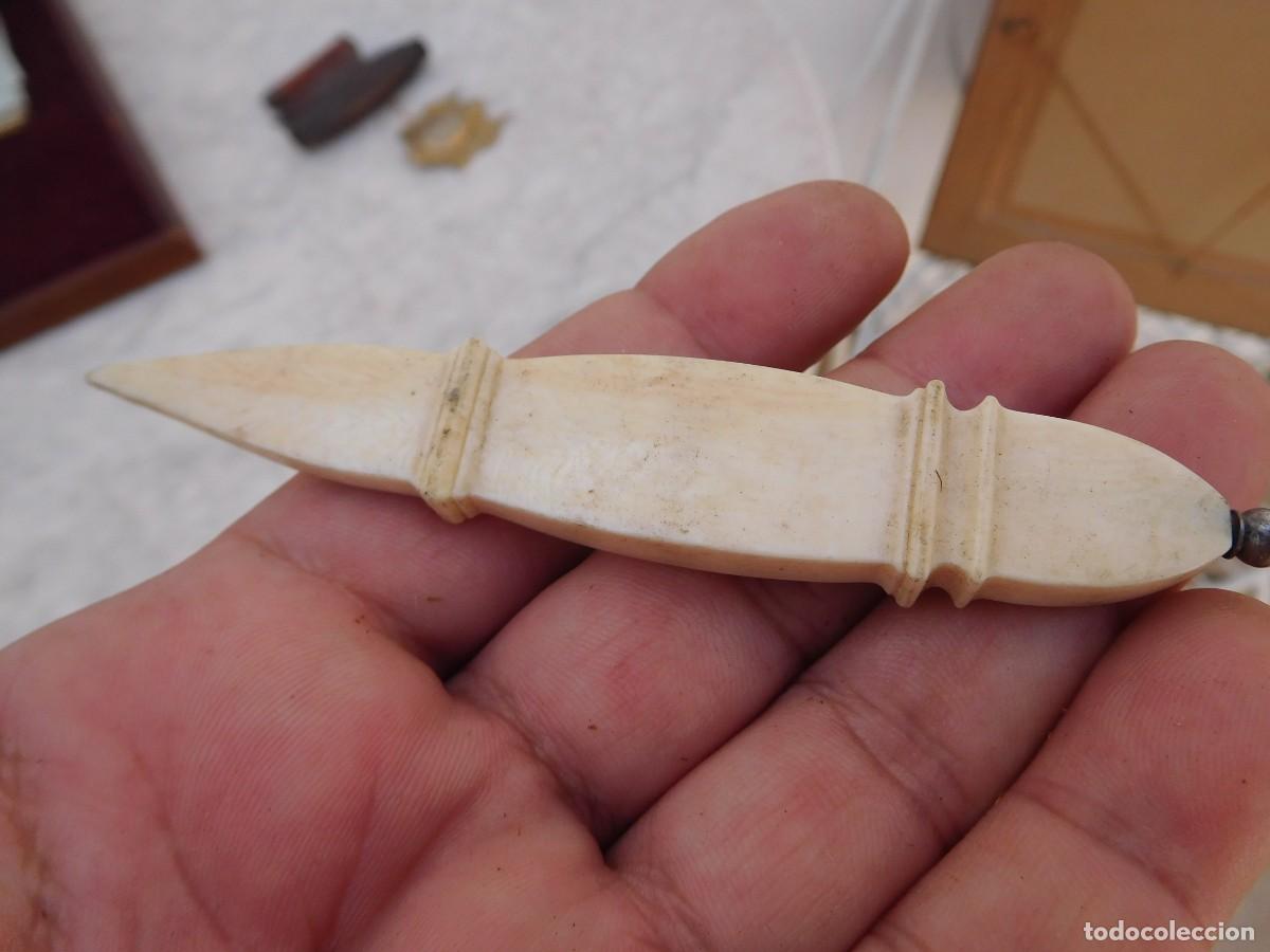 Antig&uuml;edades: Utensilio antiguo con mango de marfil - Foto 2