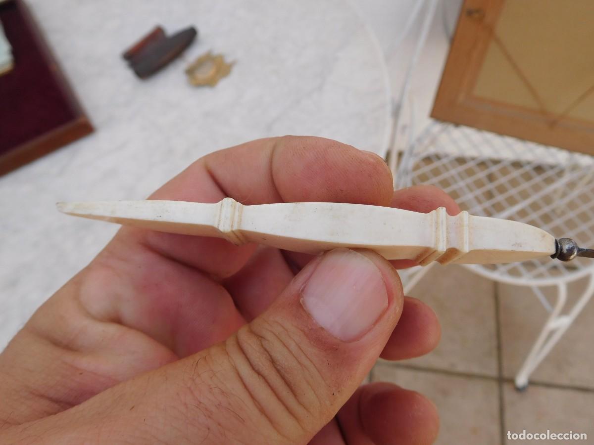 Antig&uuml;edades: Utensilio antiguo con mango de marfil - Foto 3