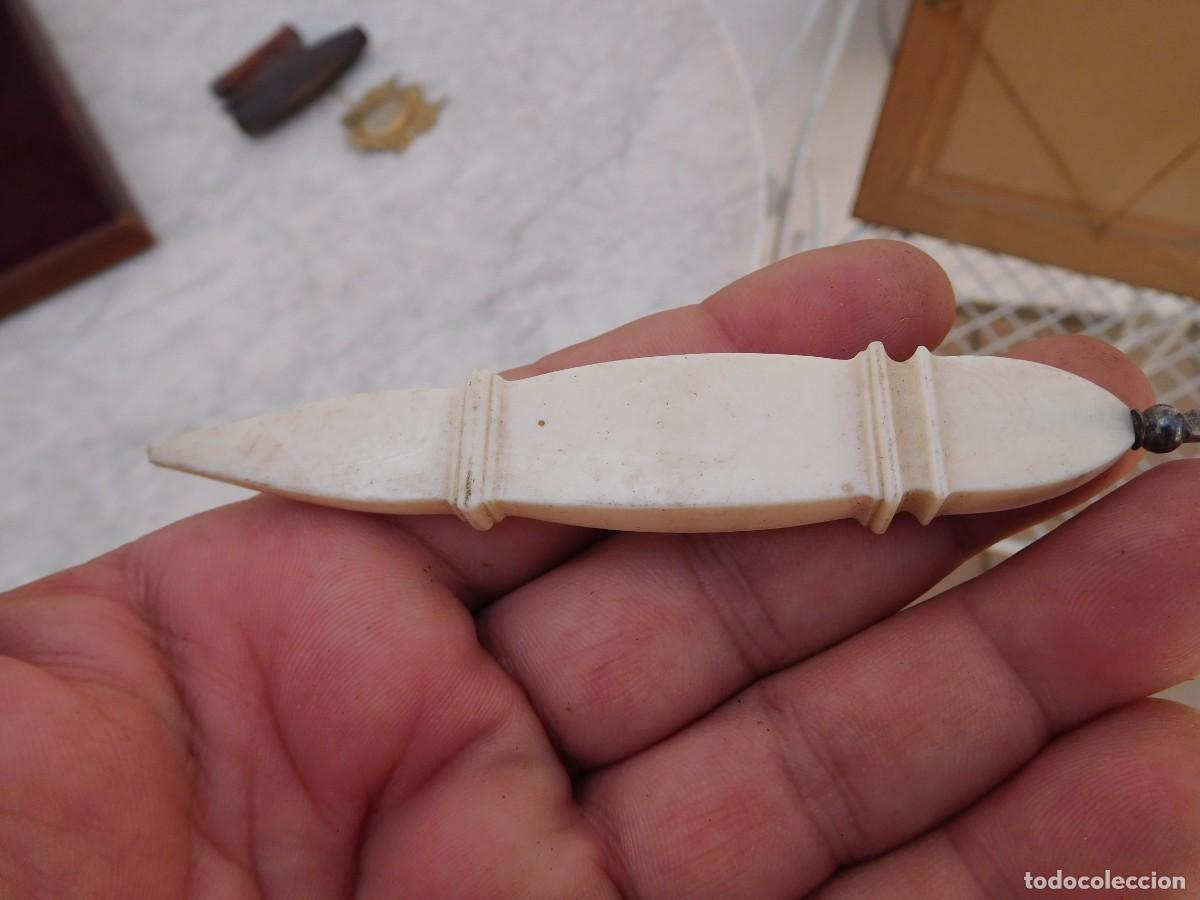 Antig&uuml;edades: Utensilio antiguo con mango de marfil - Foto 4