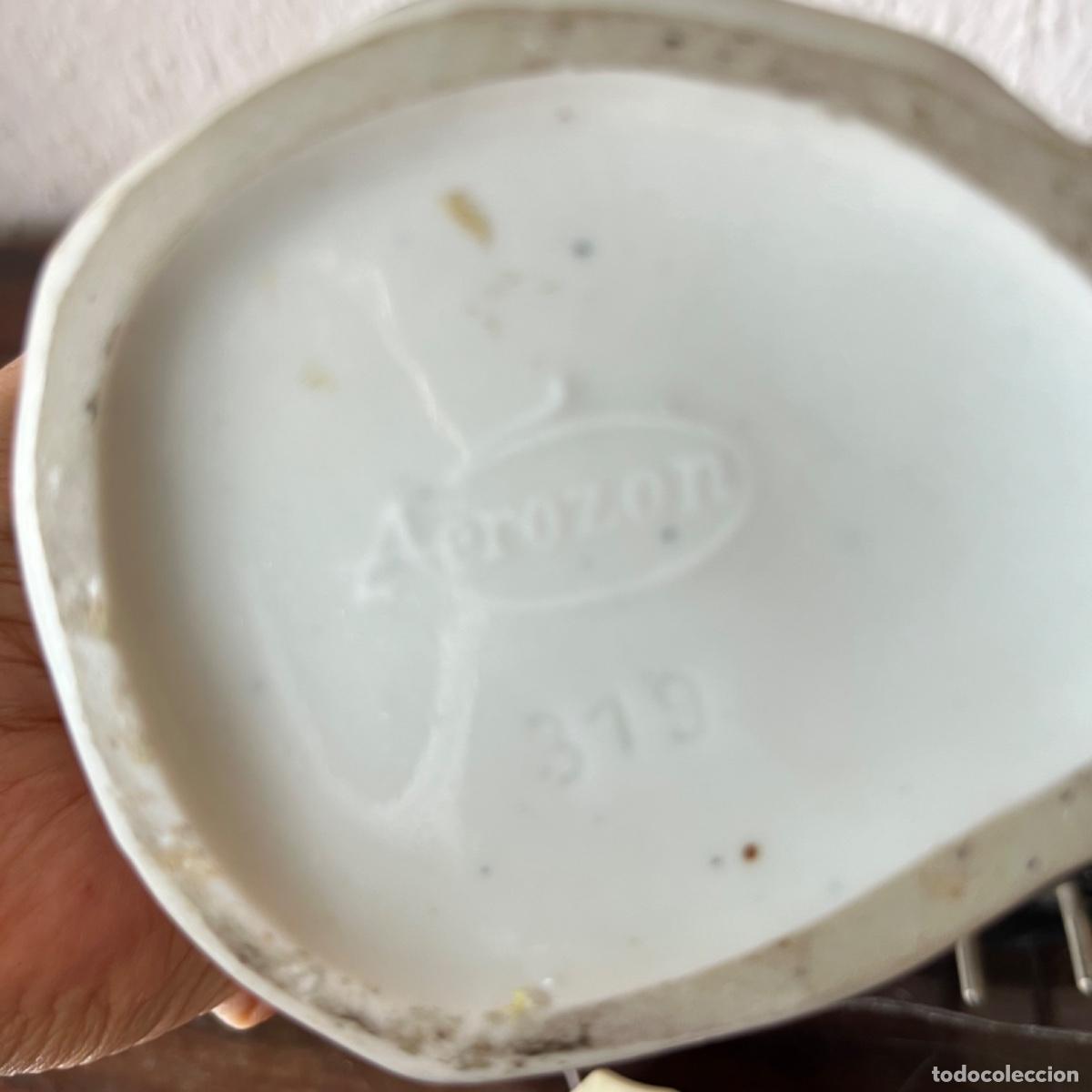 Antig&uuml;edades: L&aacute;mpara de perfume b&uacute;ho - Foto 2