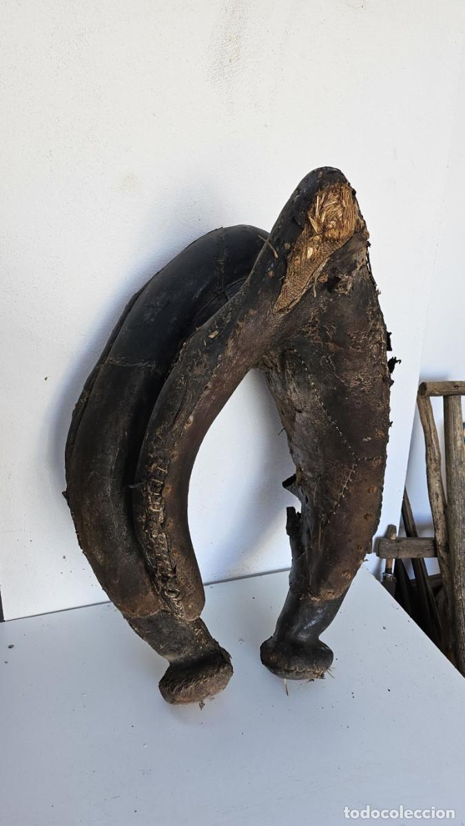 Antig&uuml;edades: yudo de mula en cuero y piel - Foto 1