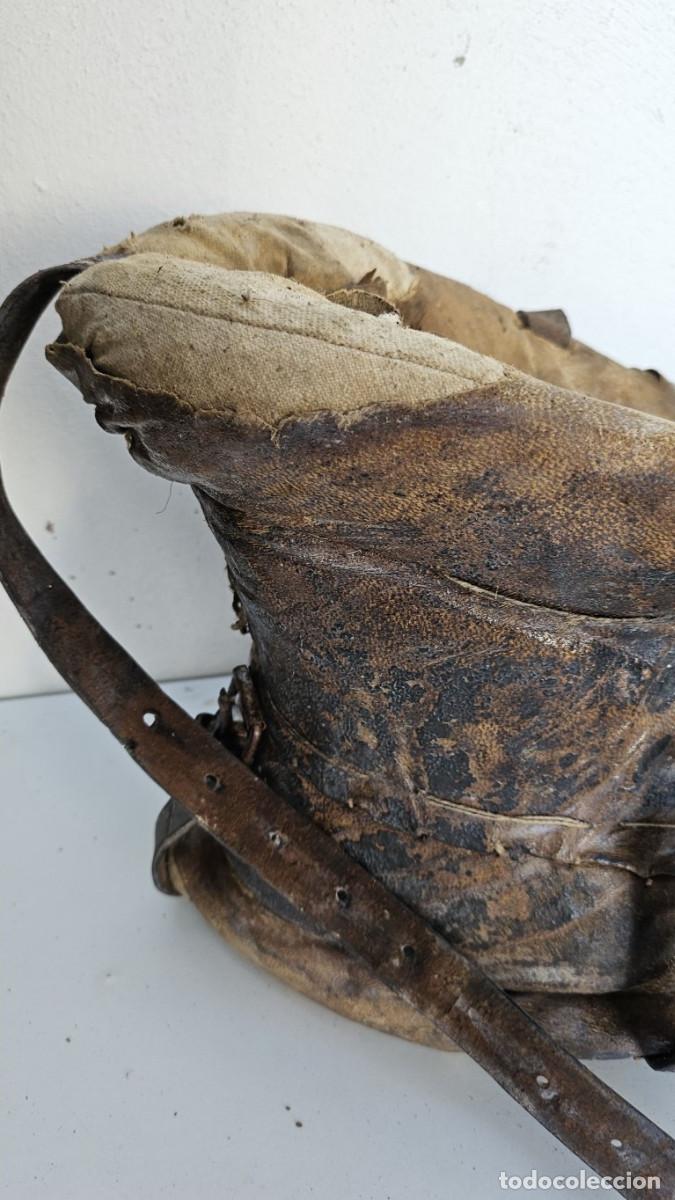Antig&uuml;edades: yugo de mulo en cuero y p&igrave;el - Foto 6