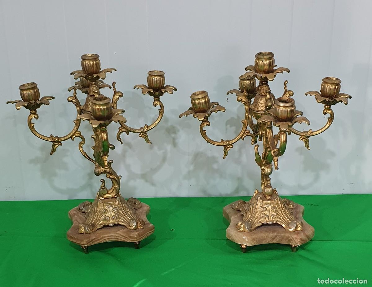 Antig&uuml;edades: Pareja de candelabros de bronce y marmol - Foto 1