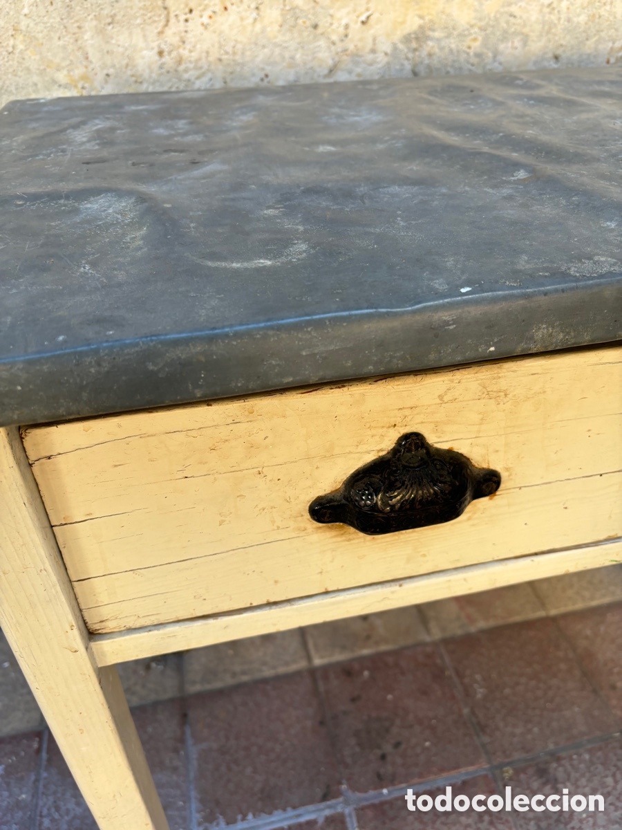Antig&uuml;edades: Mesa de cocina S XIX - Foto 2