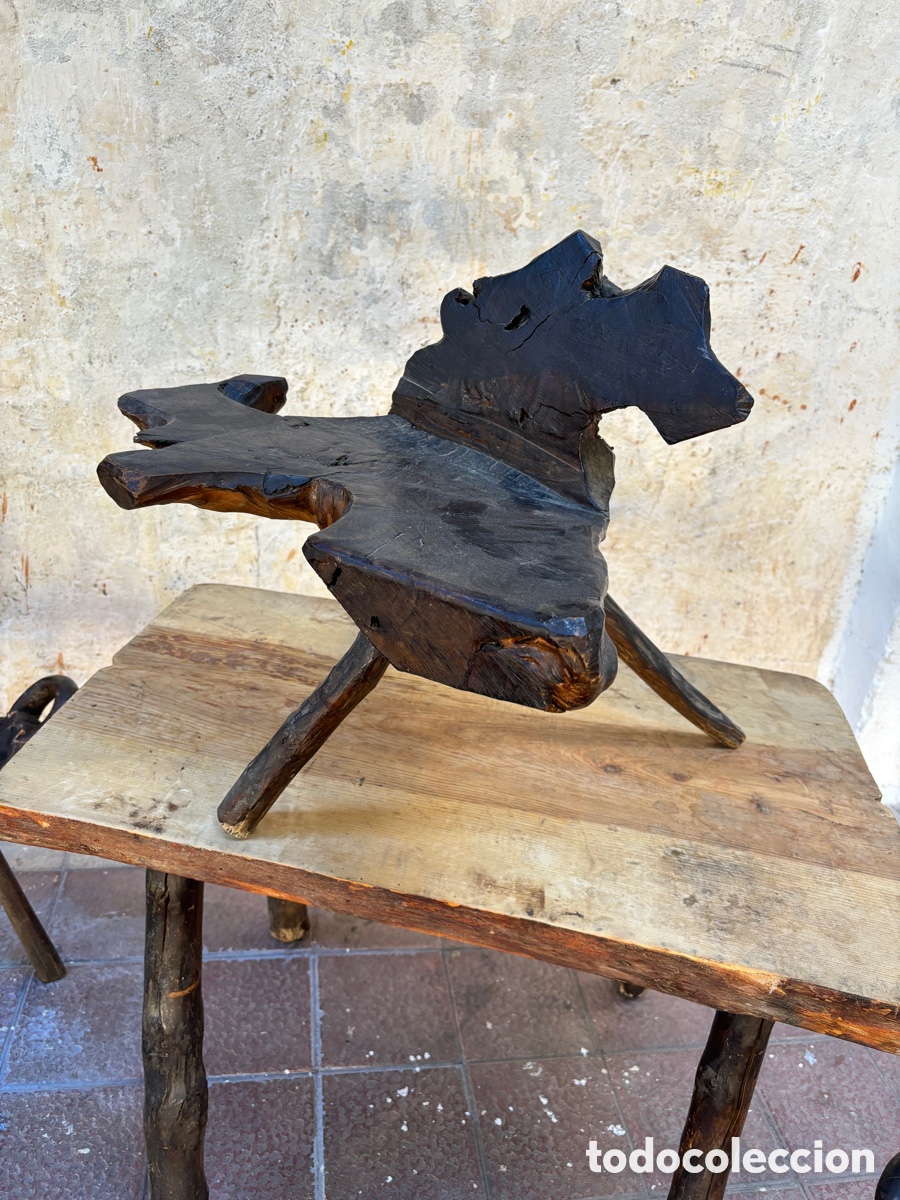 Antig&uuml;edades: Conjunto de mesa y banquetas tipo &ldquo;los pitufos&rdquo; - Foto 3