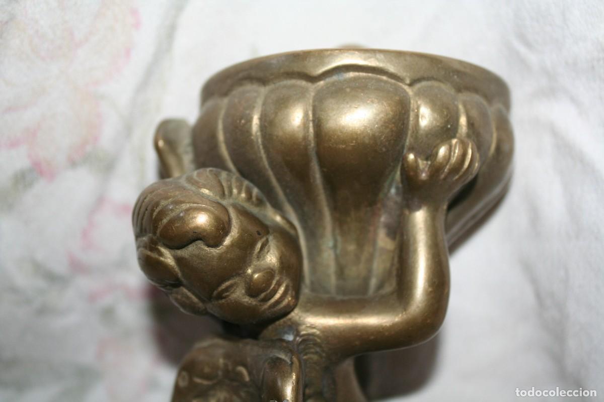 Antig&uuml;edades: antigua benditera de hierro o bronce - Foto 2