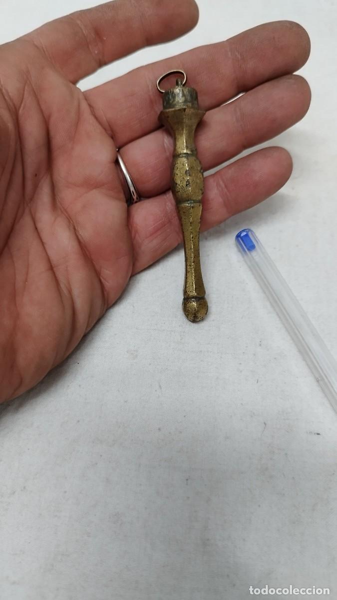 Antig&uuml;edades: Antiguo amuleto en bronce,del SG XIX - Foto 1