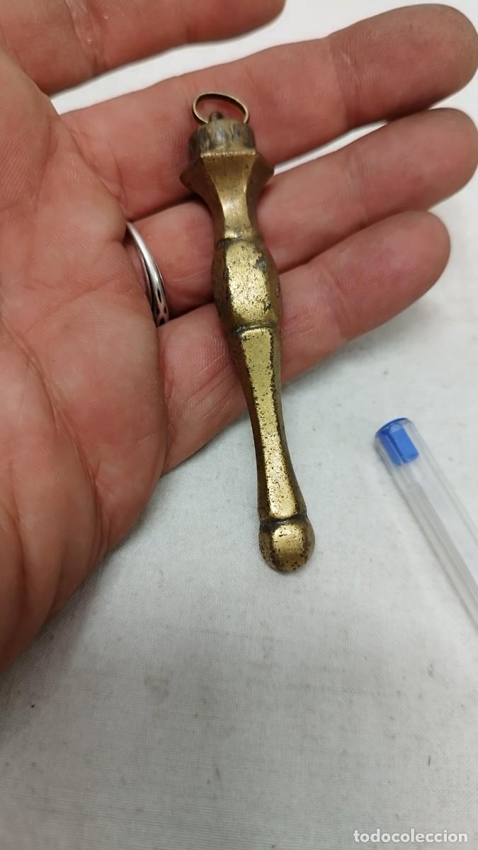 Antig&uuml;edades: Antiguo amuleto en bronce,del SG XIX - Foto 3