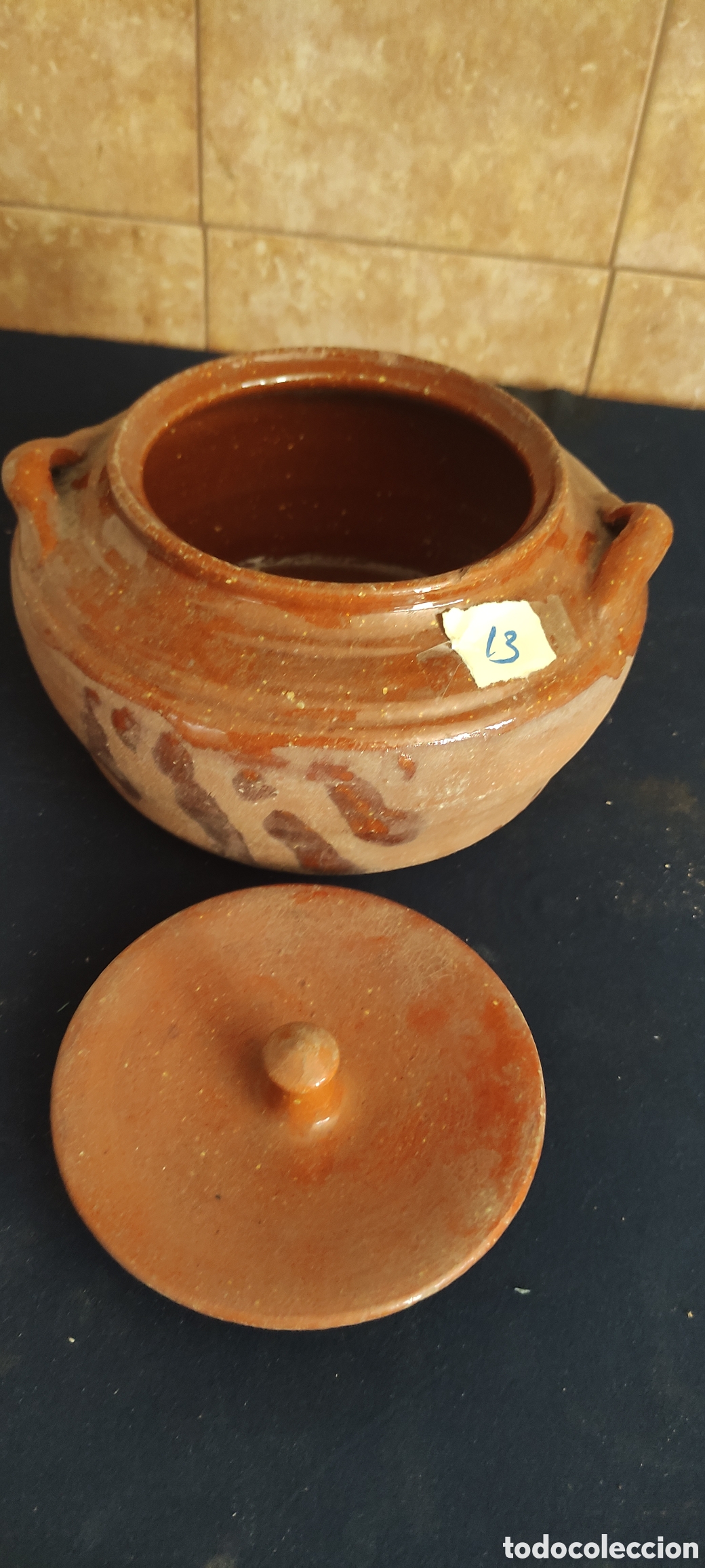 Antig&uuml;edades: Antigua olla con tapa de barro - Foto 2