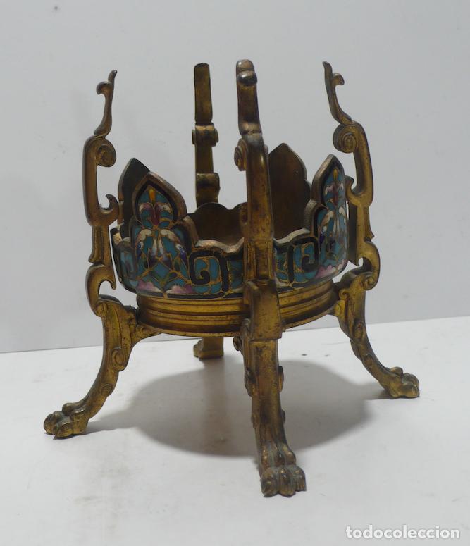 Antig&uuml;edades: PIE DE BRONCE ESMALTADO - Foto 1