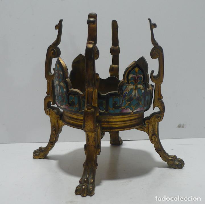 Antig&uuml;edades: PIE DE BRONCE ESMALTADO - Foto 3