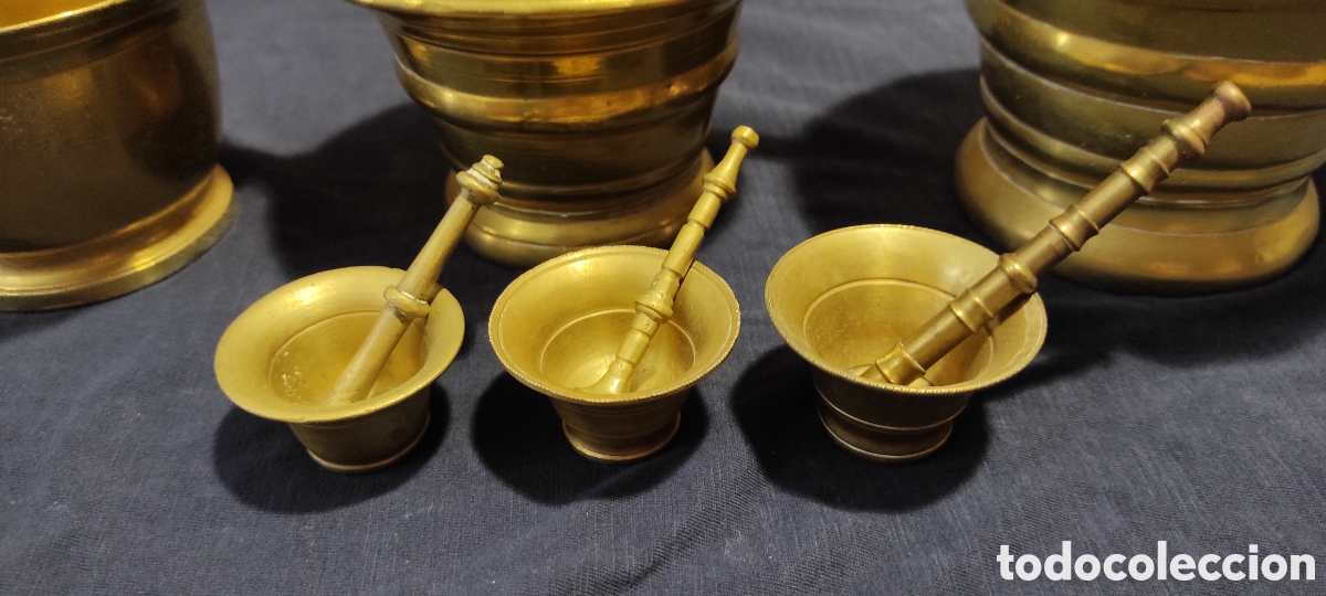 Antig&uuml;edades: Lote de seis almireces / morteros de bronce - Foto 2