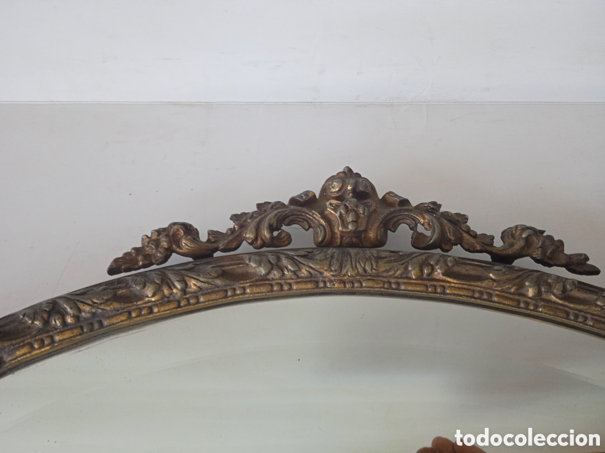 Antig&uuml;edades: ESPEJO DE TOCADOR OVALADO, BISELADO CON MARCO DE BRONCE. S. XIX - Foto 2