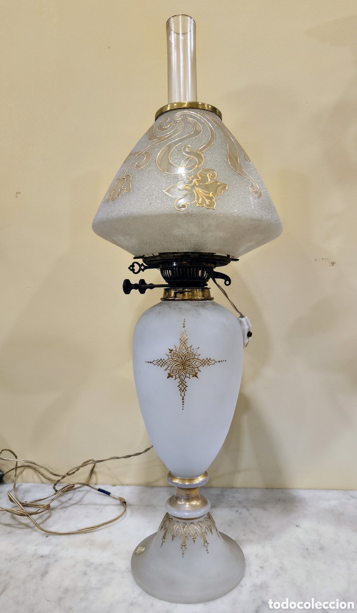 Antig&uuml;edades: Espectacular quinqu&eacute; opalina del siglo XIX. - Foto 6