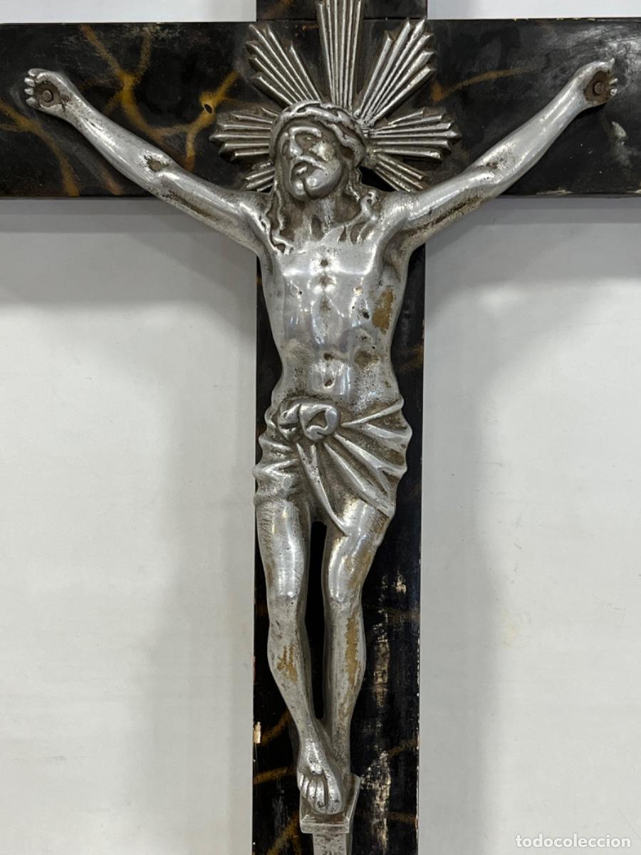 Antig&uuml;edades: Bonito cristo crucificado de aluminio.A5 - Foto 2