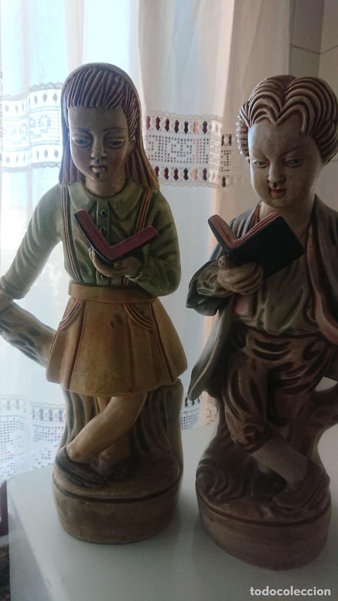 Antig&uuml;edades: Pareja de figuras de los 70 - Foto 3