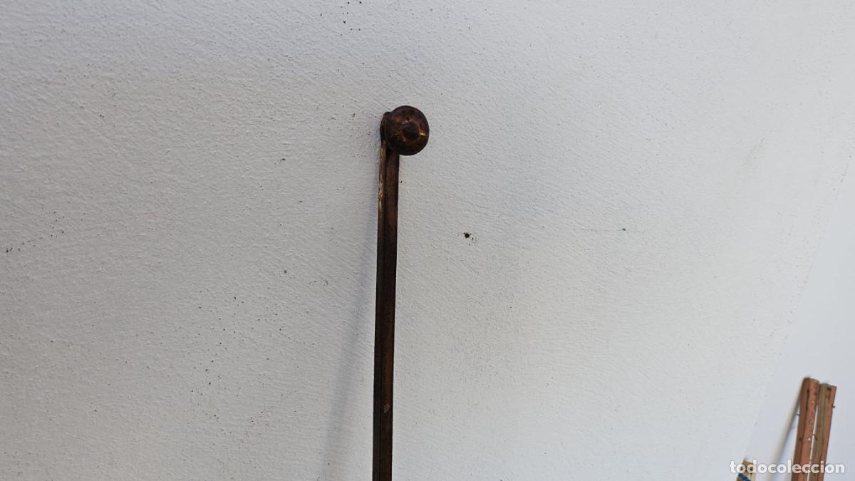 Antig&uuml;edades: cerrojo de hierro rustico - Foto 3