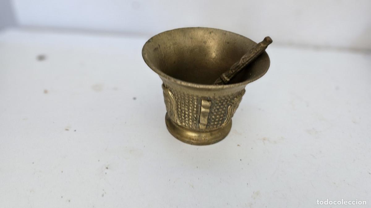 Antig&uuml;edades: peque&ntilde;o mortero de bronce - Foto 1