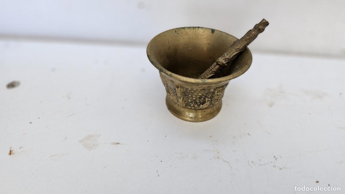 Antig&uuml;edades: peque&ntilde;o mortero de bronce - Foto 1