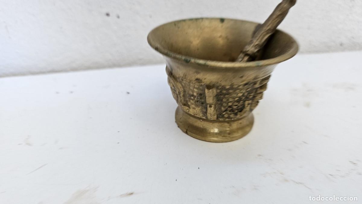 Antig&uuml;edades: peque&ntilde;o mortero de bronce - Foto 2
