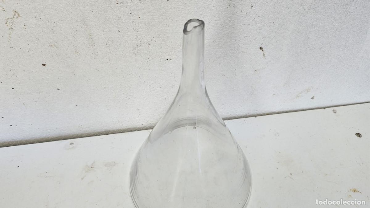 Antig&uuml;edades: embudo de cristal para laboratorio - Foto 2