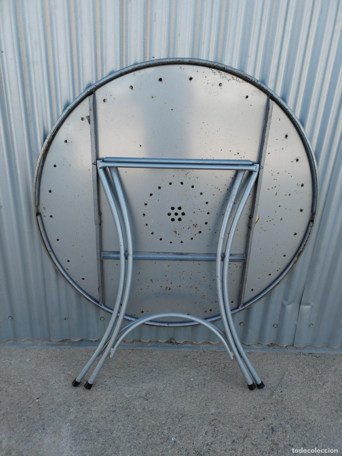 Antig&uuml;edades: mesa de hierro plegable - Foto 7