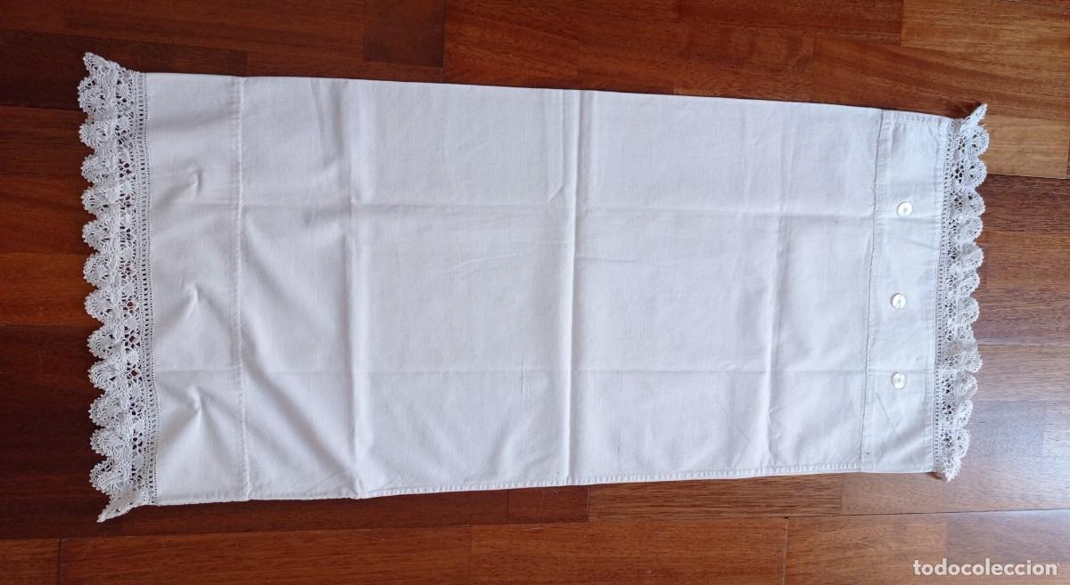 Antig&uuml;edades: FUNDA DE ALMOHADA DE ALGOD&Ograve;N CON PUNTILLA DE GANCHILLO - Foto 2
