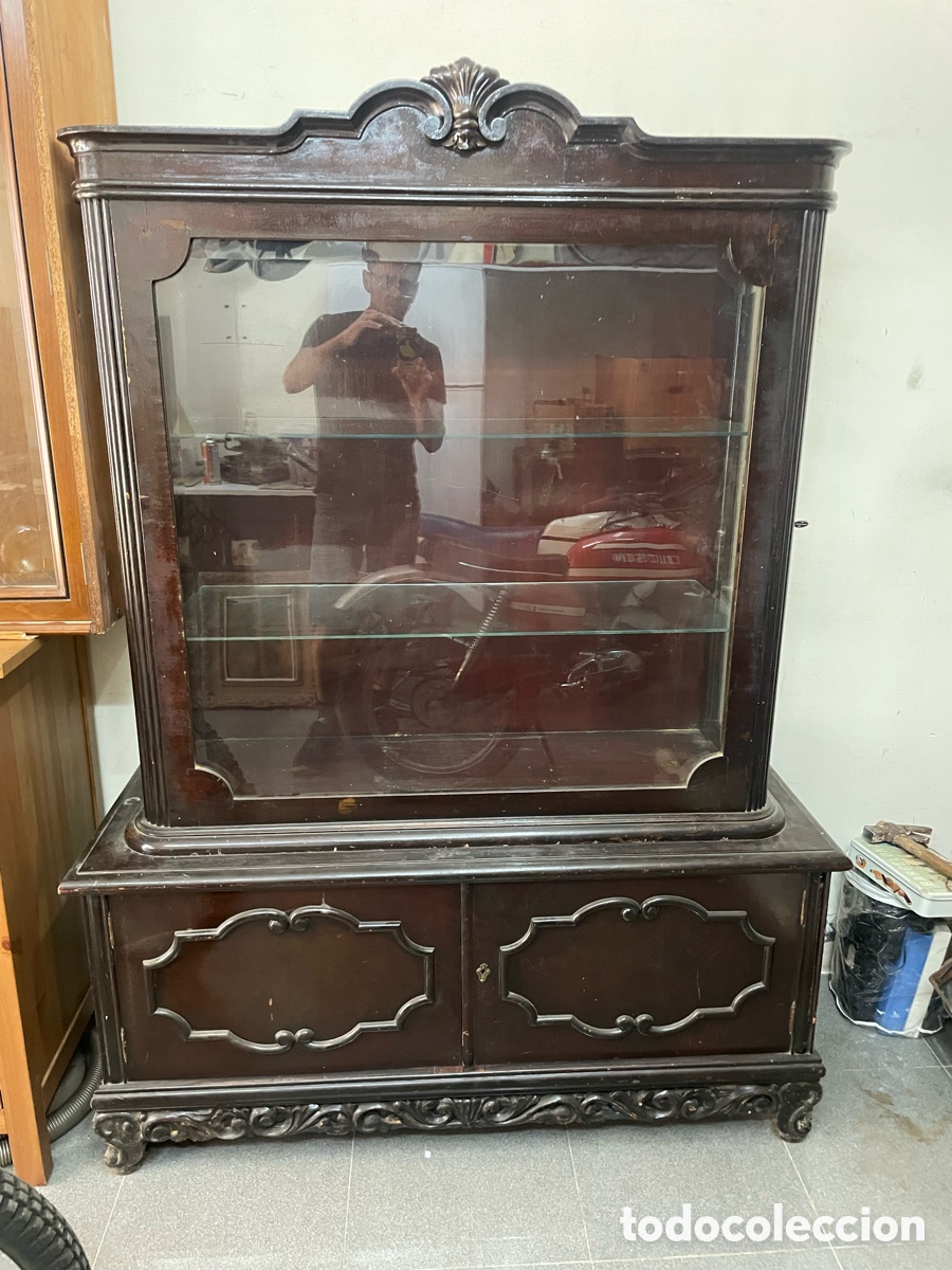 Antig&uuml;edades: Mueble antiguo con cristalera - Foto 1