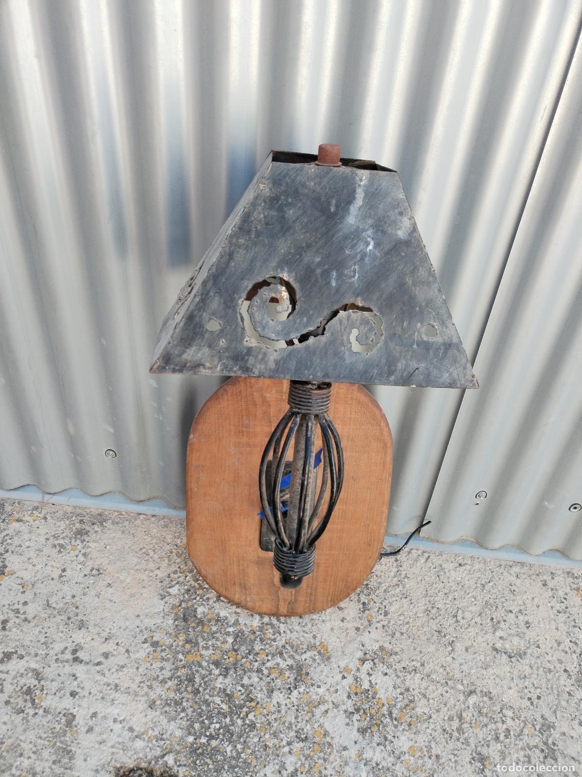 Antig&uuml;edades: antiguo aplique de forja - Foto 1