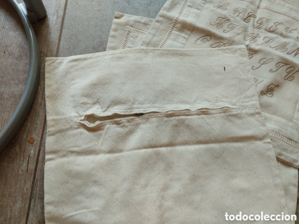 Antig&uuml;edades: *3 FUNDAS DE COJIN. 41 CM. (Rf:296/*) - Foto 4