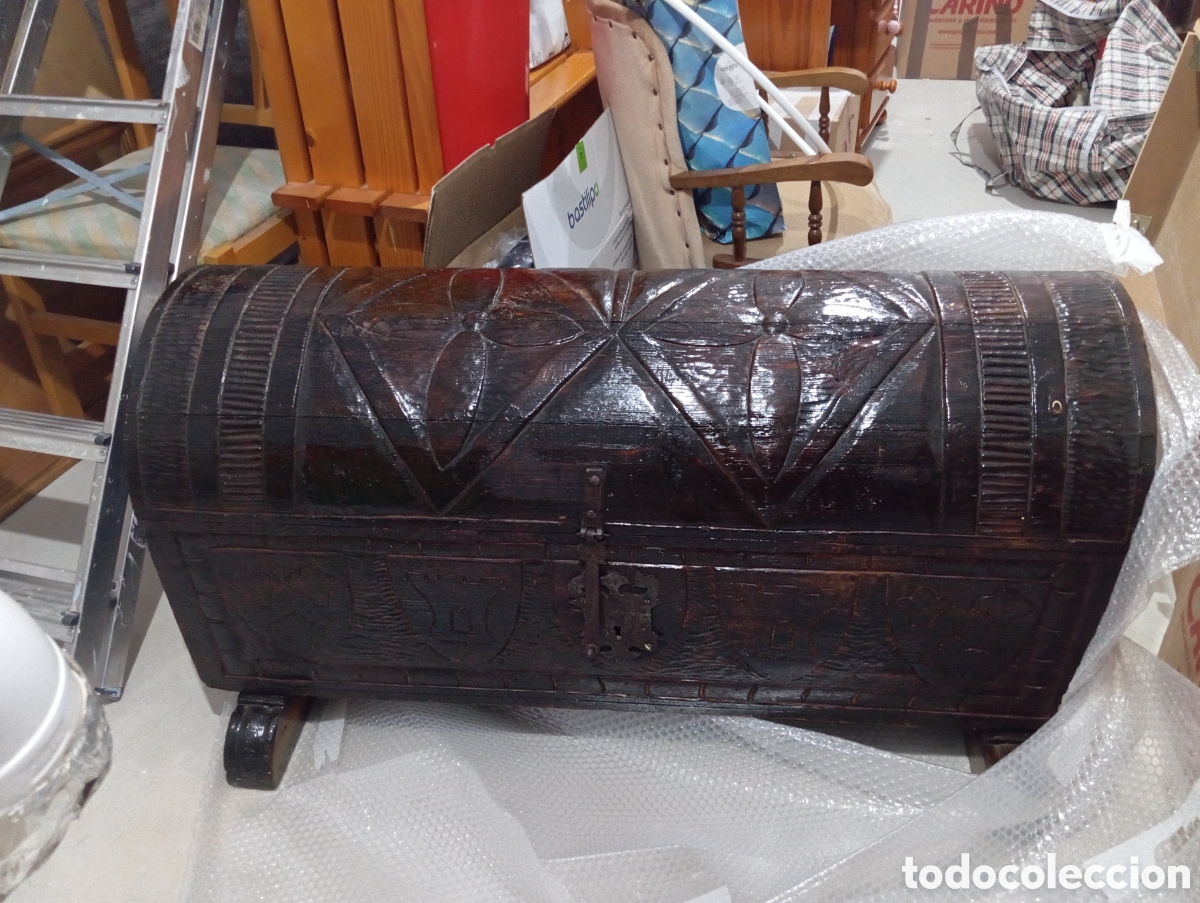 Antig&uuml;edades: Arca tallada siglo XIX - Foto 1