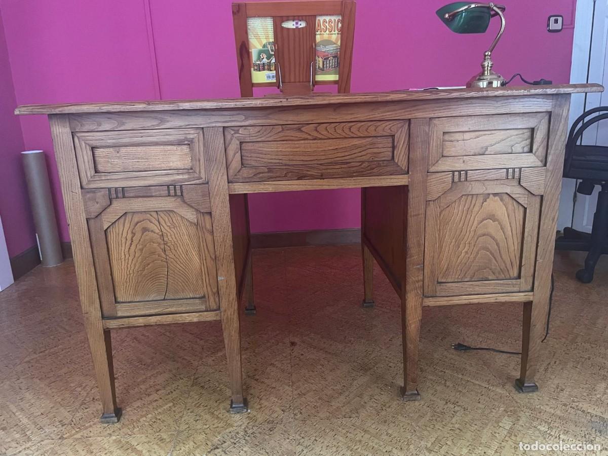 Antig&uuml;edades: Escritorio antiguo de casta&ntilde;o macizo - Foto 7