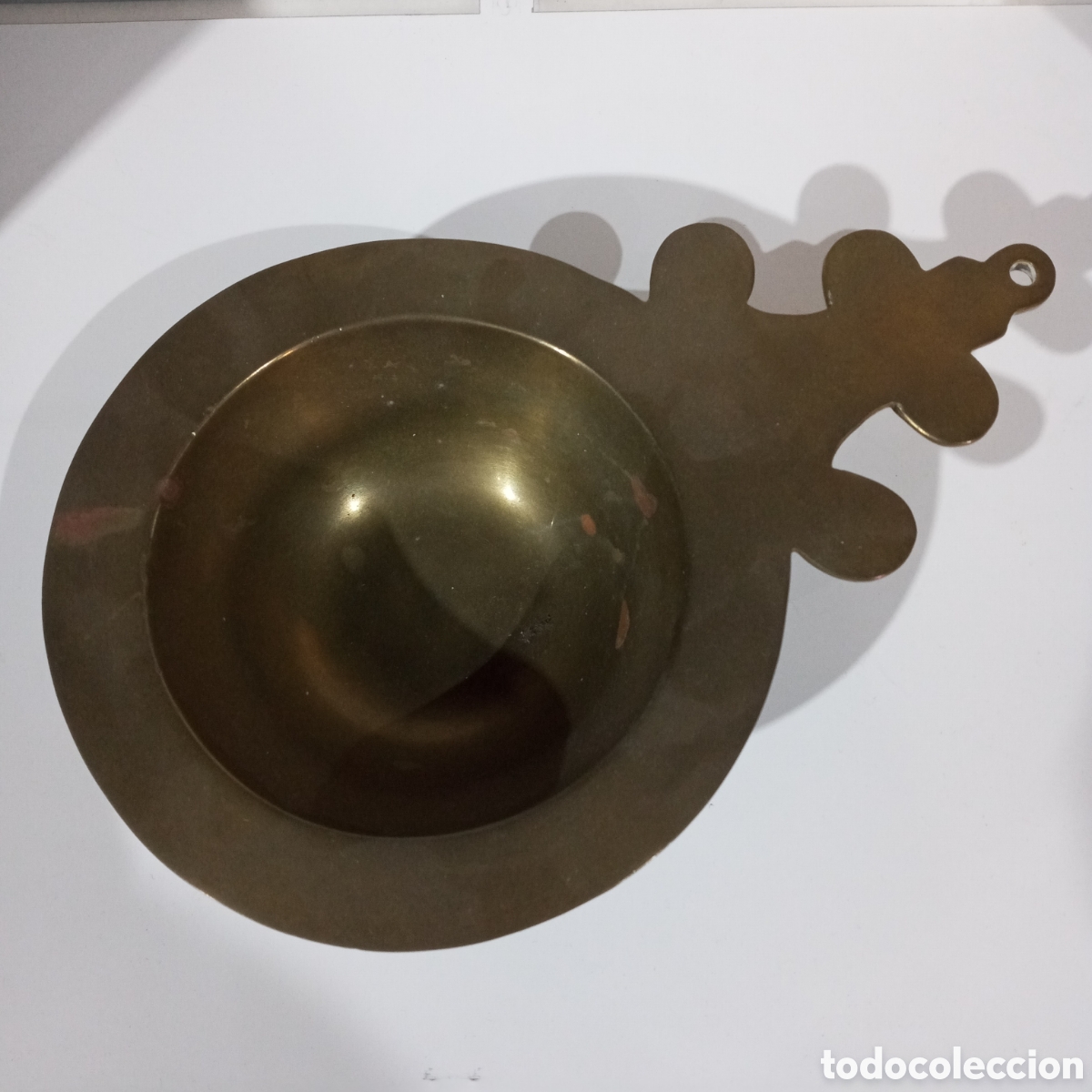 Antig&uuml;edades: ANTIGUA ESCUPIDERA DE BRONCE MACIZO - Foto 2