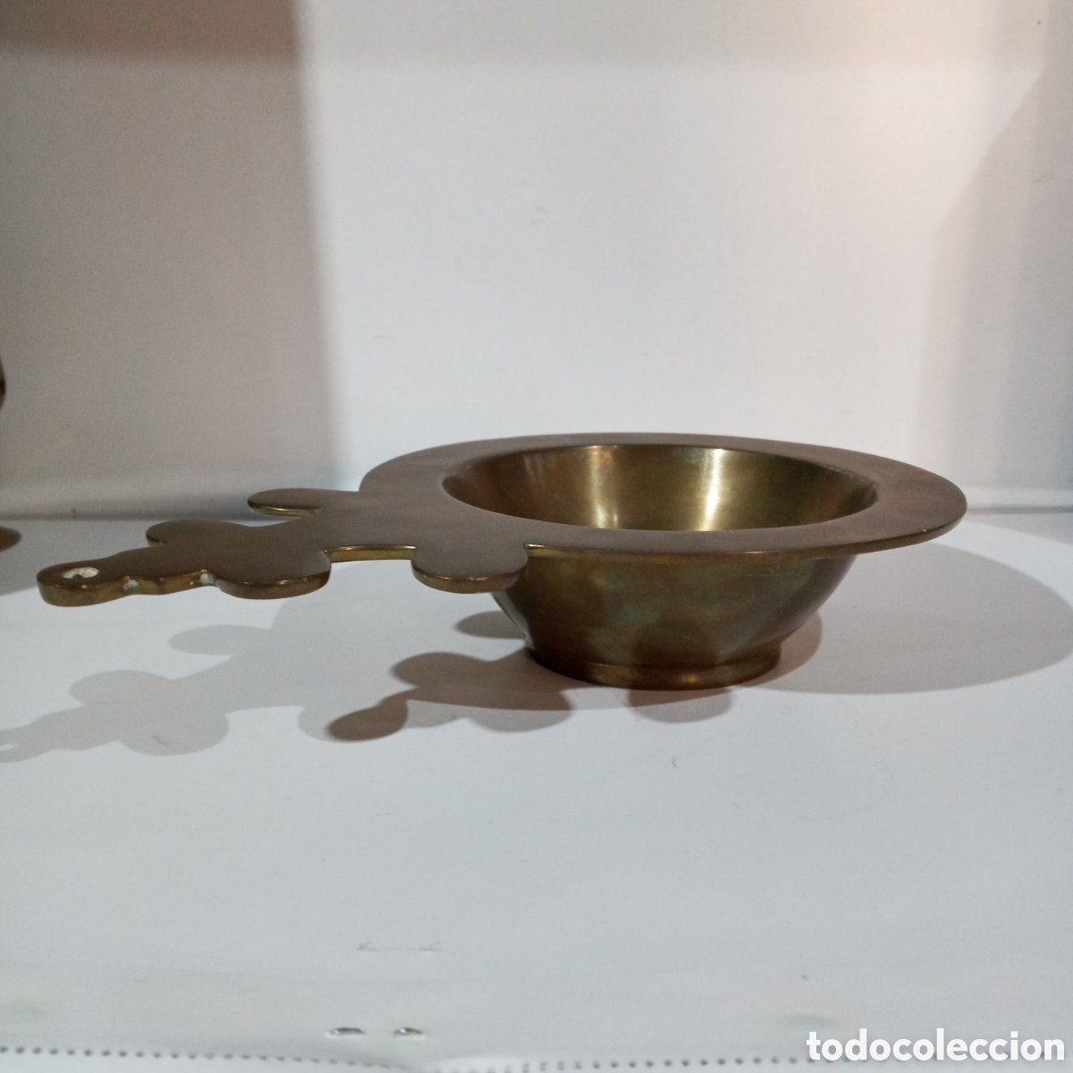 Antig&uuml;edades: ANTIGUA ESCUPIDERA DE BRONCE MACIZO - Foto 5