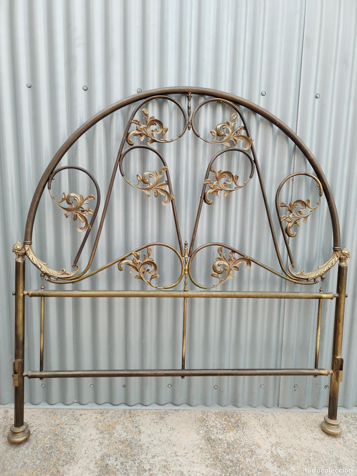 Antig&uuml;edades: antigua cama cabecero de bronce y lat&oacute;n - Foto 5