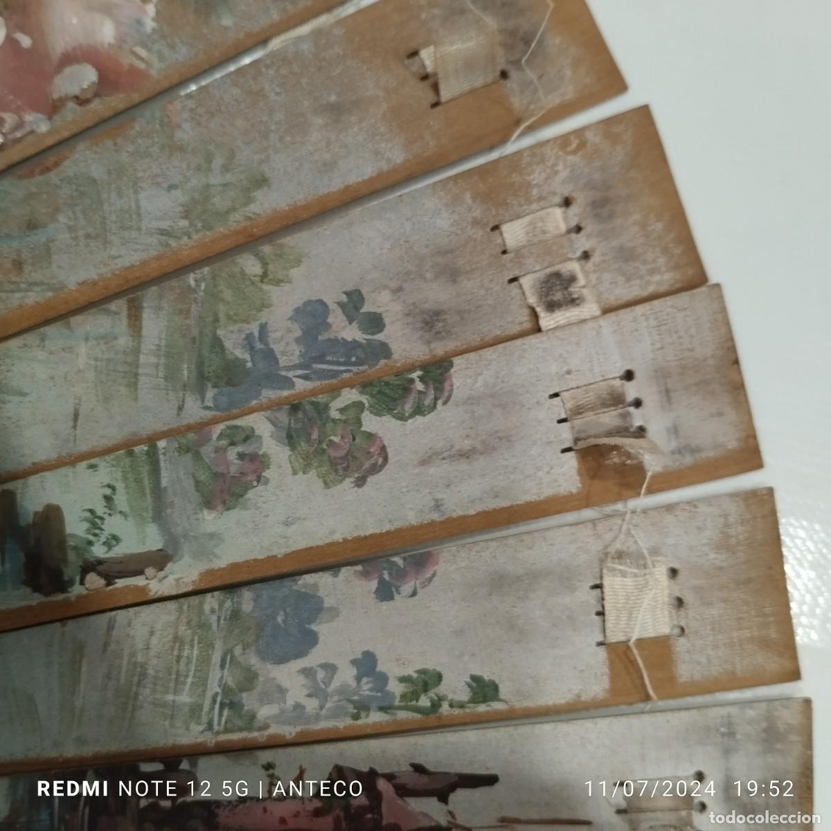 Antig&uuml;edades: ABANICO DE MADERA PINTADO A MANO - Foto 7