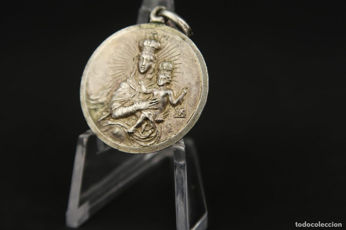 Antig&uuml;edades: Antigua Medalla Religiosa de Plata - Foto 4