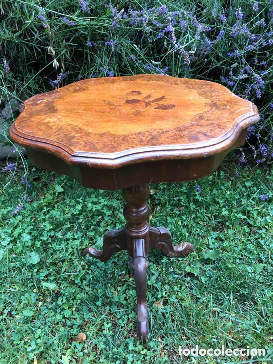 Antig&uuml;edades: MESA AUXILIAR CON MARQUETER&Iacute;A - Foto 1