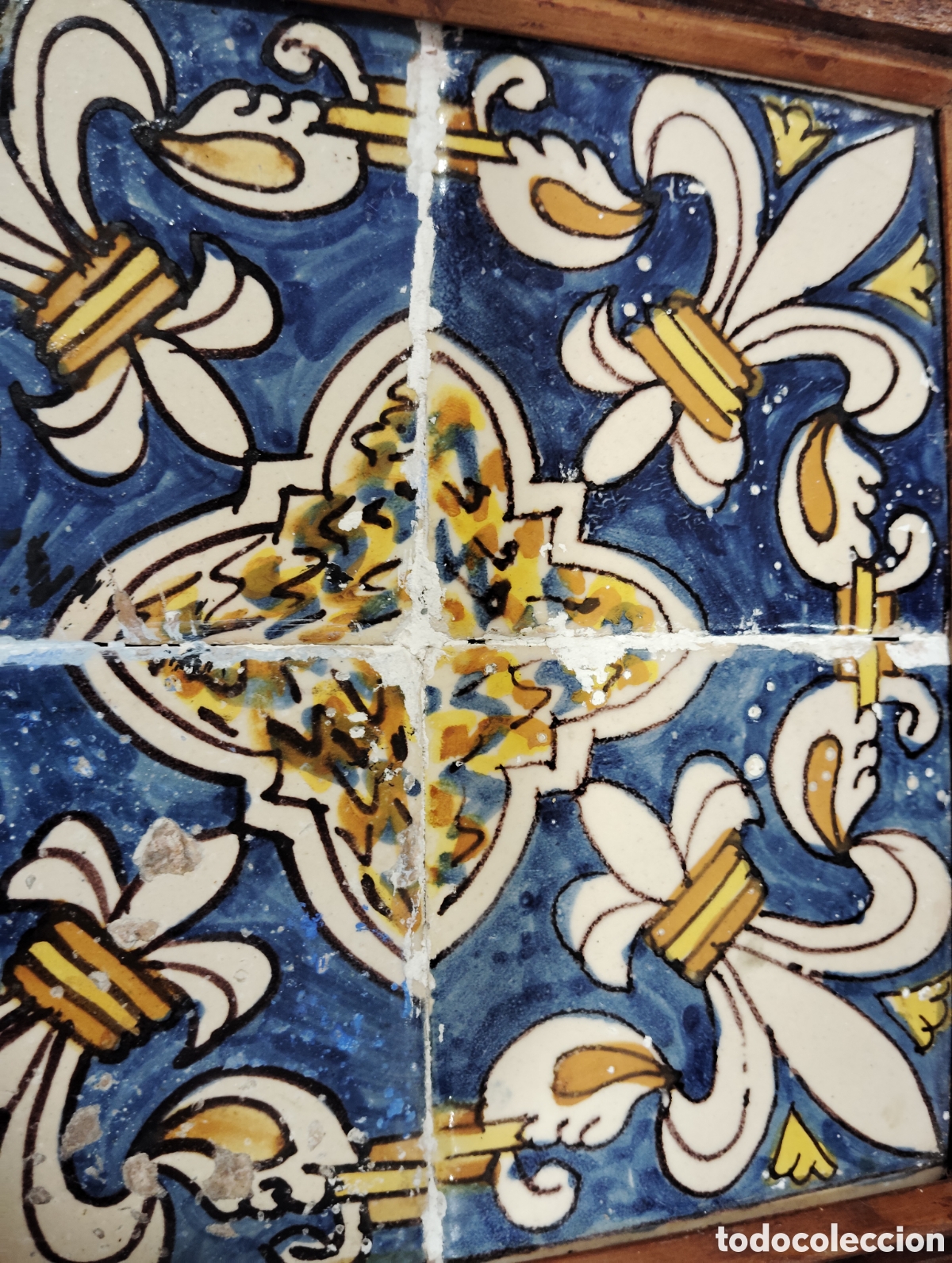 Antig&uuml;edades: Especial panel flor de lis siglo xvii - Foto 2