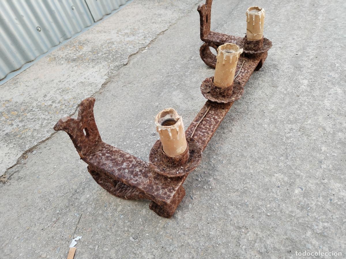 Antig&uuml;edades: antiguo aplique en hierro de forja - Foto 7