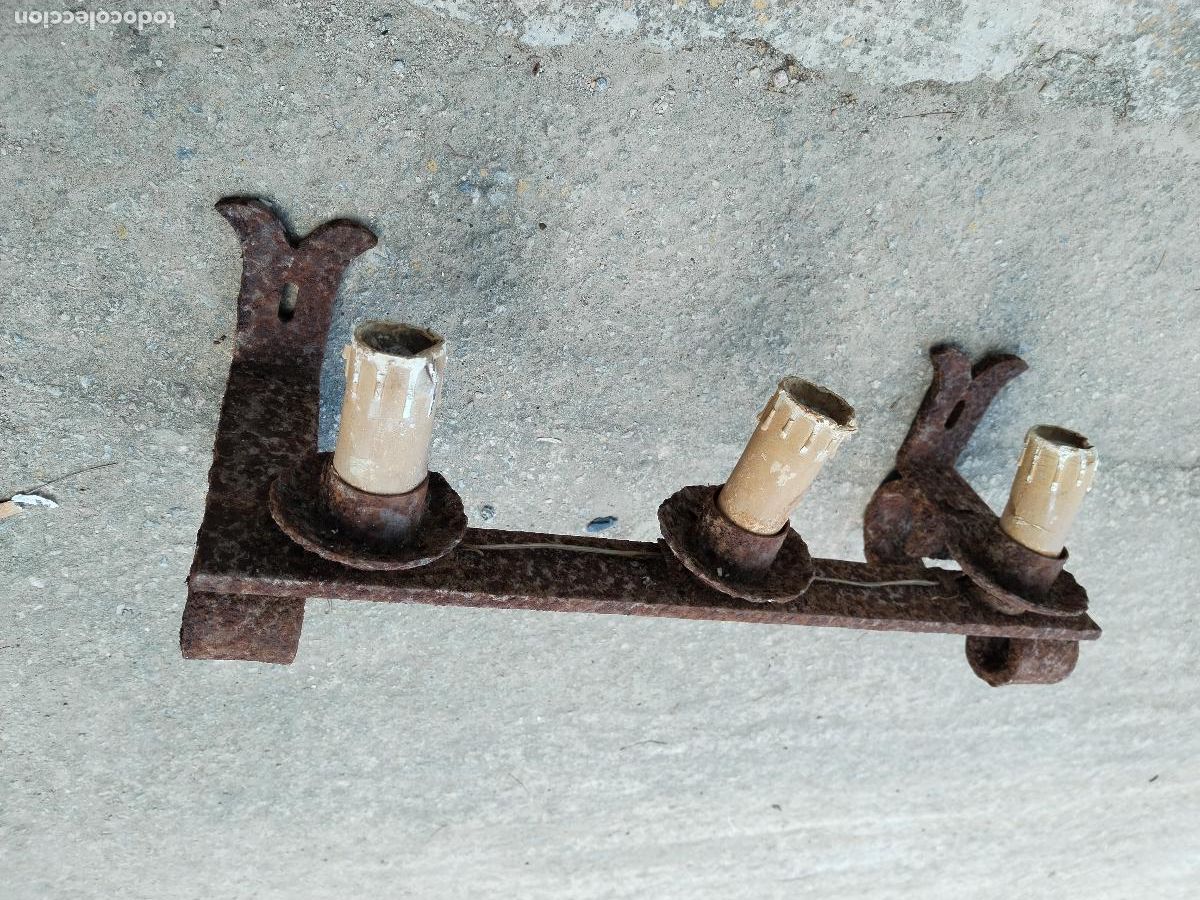 Antig&uuml;edades: antiguo aplique en hierro de forja - Foto 10